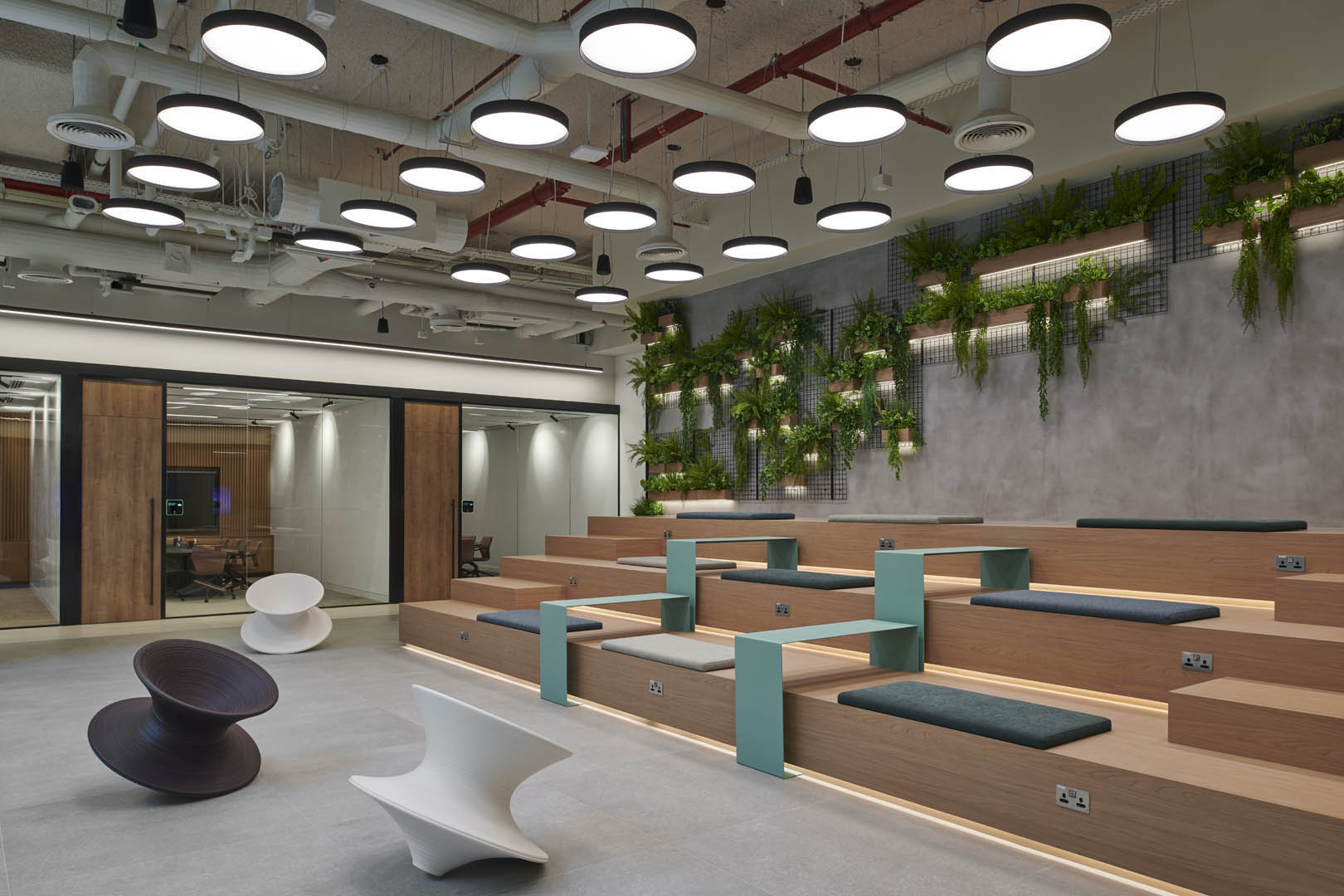 Aldar HQ WOW